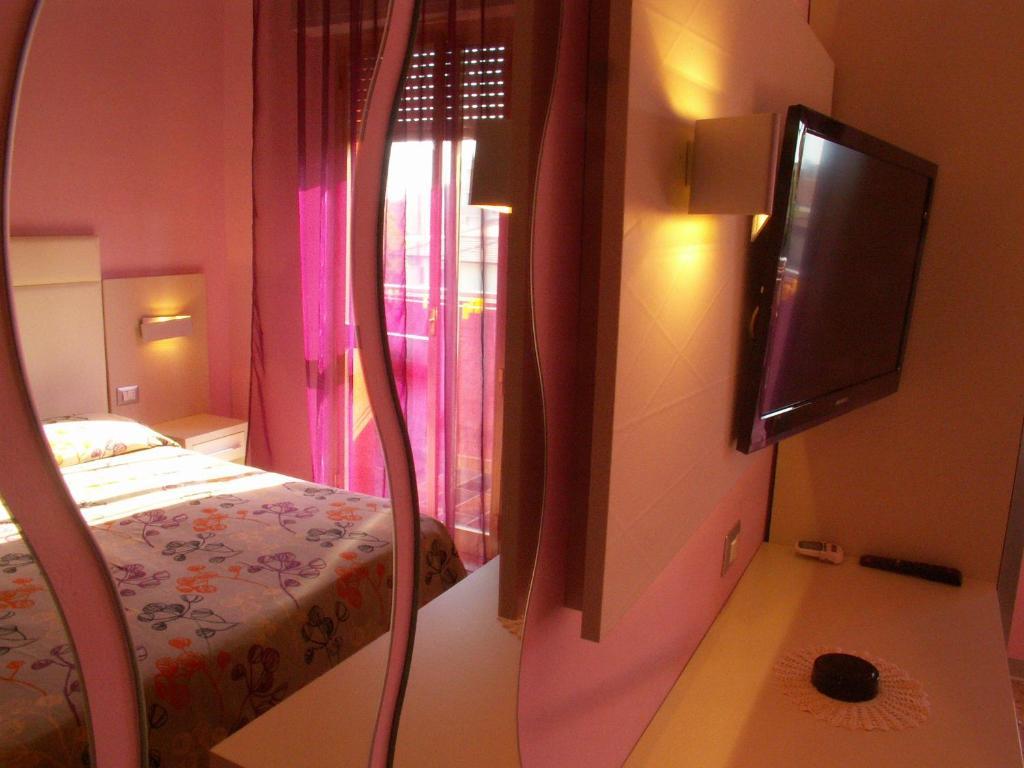 Hotel Prestigio Чезенатико Номер фото