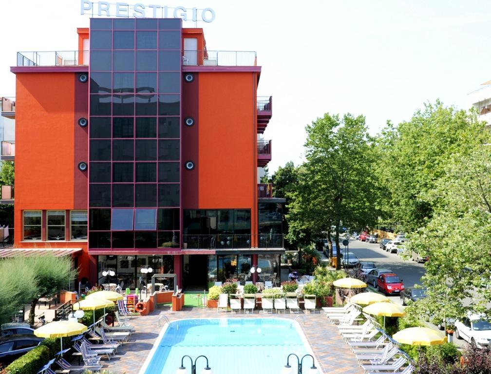 Hotel Prestigio Чезенатико Экстерьер фото